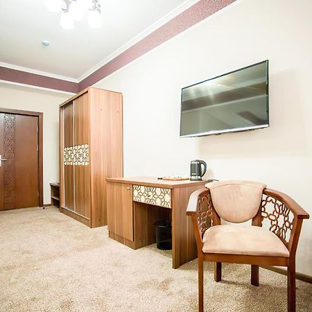 Reikartz Xon Tashkent Hotel Buitenkant foto