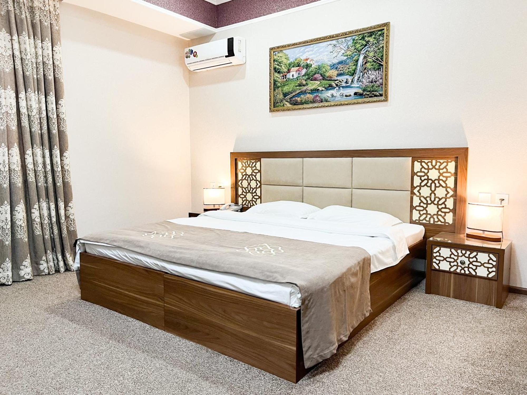 Reikartz Xon Tashkent Hotel Buitenkant foto